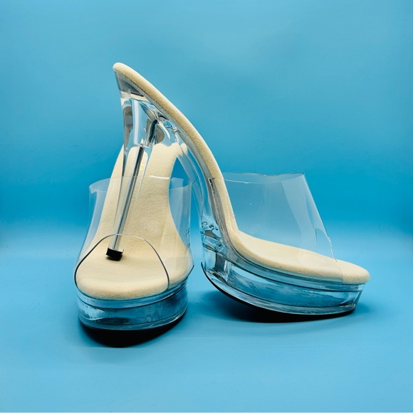 Clear Competition Heels - Picture 1 of 4